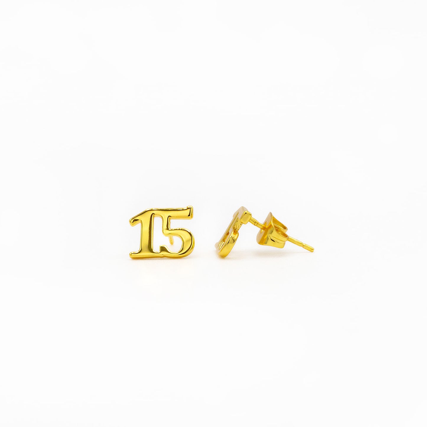 15 Stud Earrings Gold